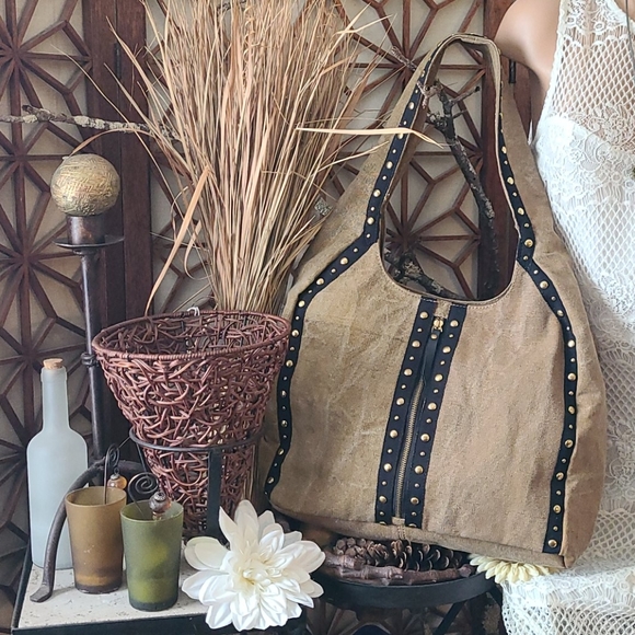 MONA B LARGE STUDS AND RIBBON MULTI HANDBAG - Picture 2 of 16